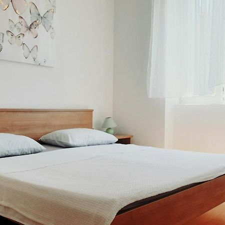 Apartmani Paron Sime Seline Buitenkant foto