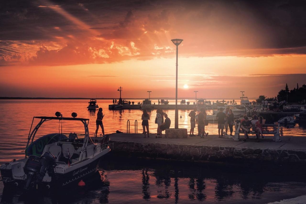 Apartmani Paron Sime Seline Buitenkant foto