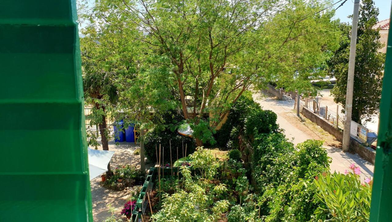 Apartmani Paron Sime Seline Buitenkant foto