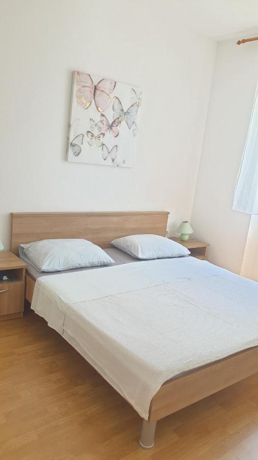Apartmani Paron Sime Seline Buitenkant foto